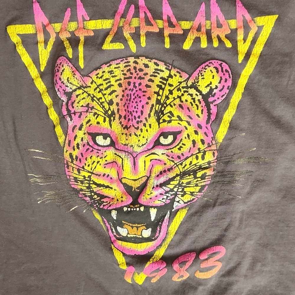 Def Leppard By Goodie Two Sleeves Graphic Throwback Cap Sleeved Womens Tshirt - Picture 2 of 5
